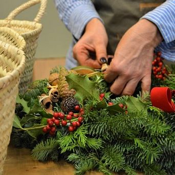 Add everything you want to decorate your Christmas wreath