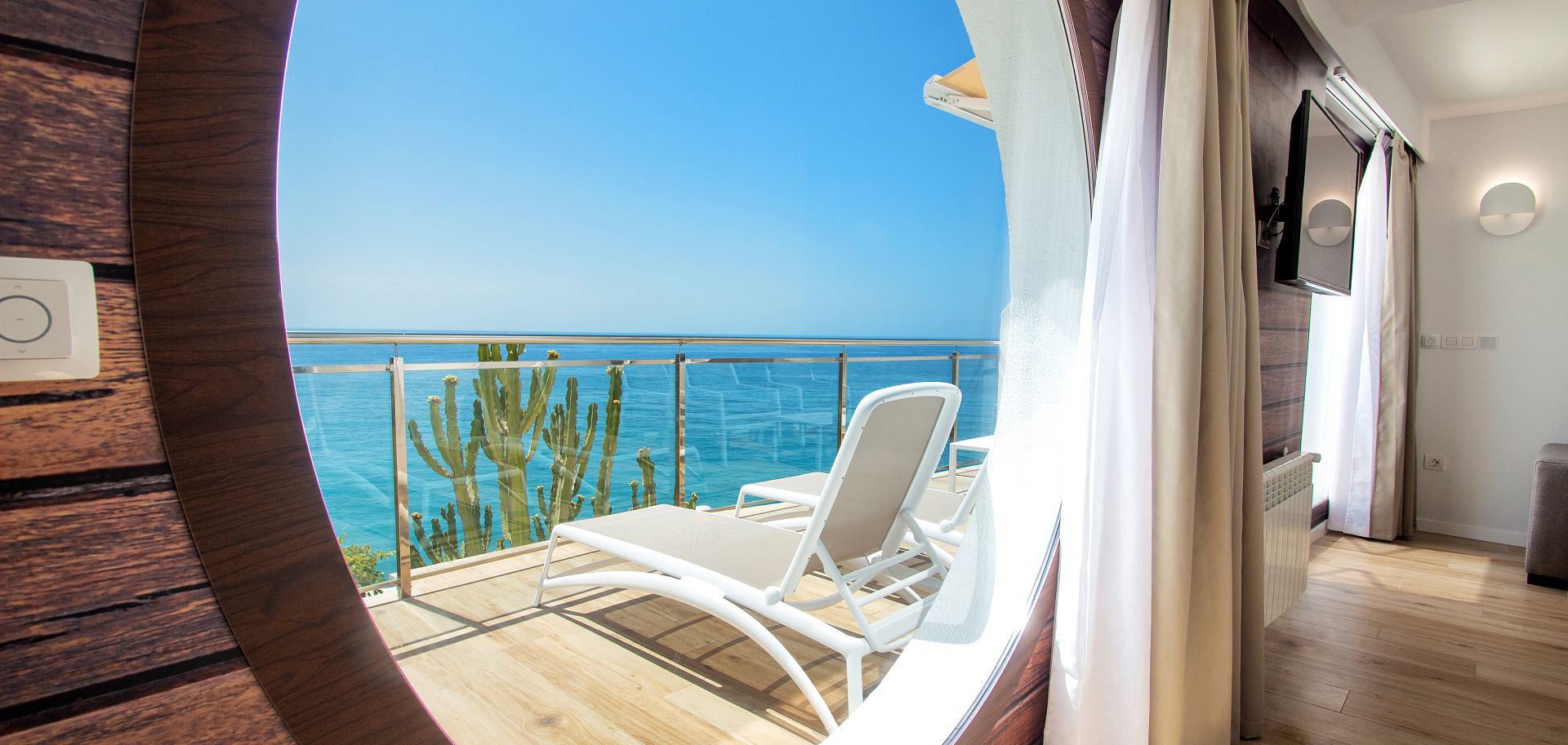 General view of the Nao Junior Suite Room