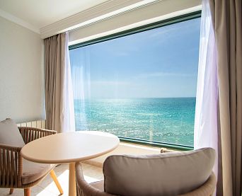 Ocean views from the Polaris Junior Suite Room