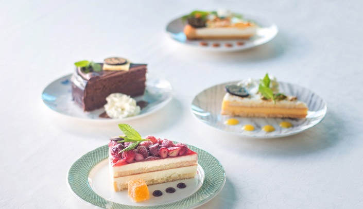 Desserts and cakes from the Bar Alhambra