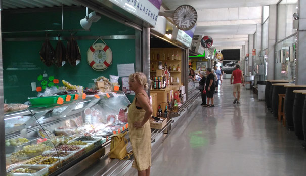 Stalls in Villajoyosa’s central market