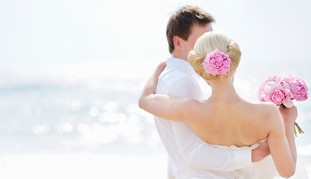 Daytime weddings Newlyweds